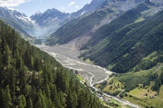 Le village de Blatten (VS) a été enseveli par un gigantesque éboulement le 28 mai dernier (archives). KEYSTONE/PETER SCHNEIDER